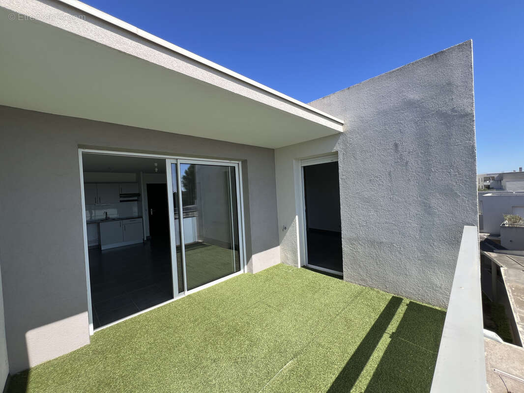 Appartement à LATTES