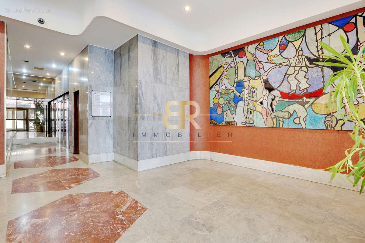 Appartement à PARIS-9E