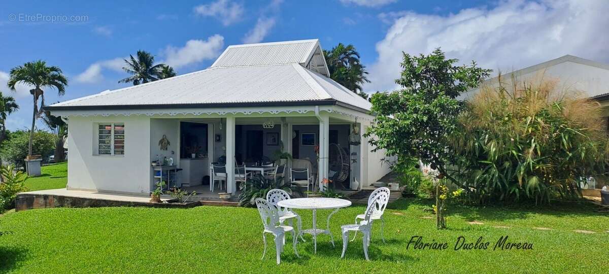Maison à SAINTE-ROSE