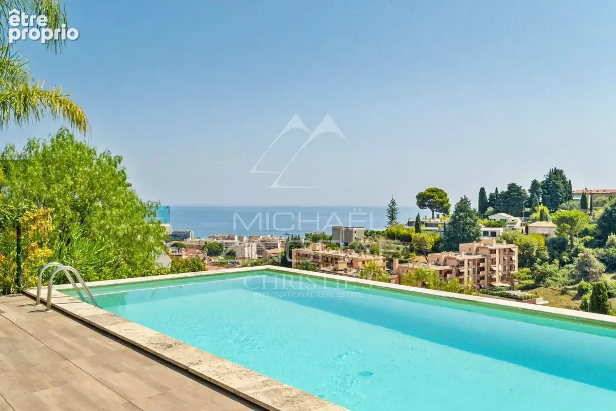 Roquebrune-Cap-Martin - Appartement avec jardin privatif de 130 m² - photo 3