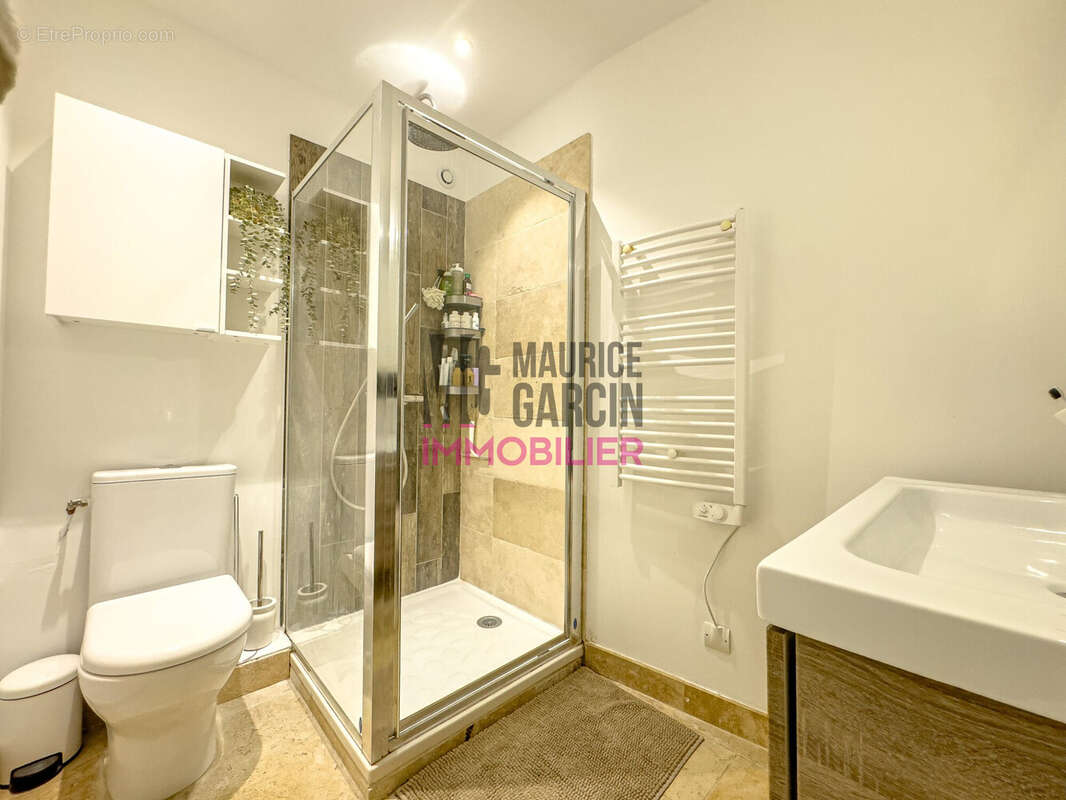 Appartement à L'ISLE-SUR-LA-SORGUE