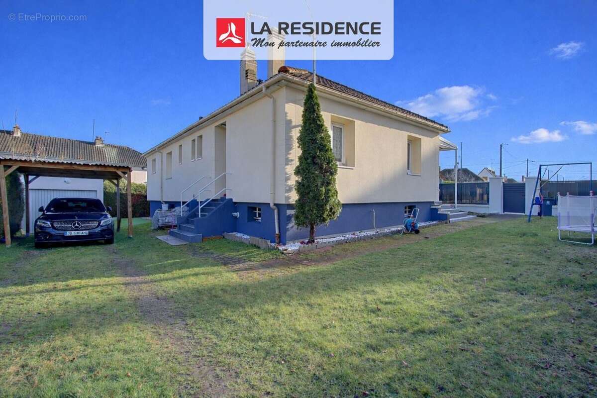 Maison à SAINT-ETIENNE-DU-ROUVRAY