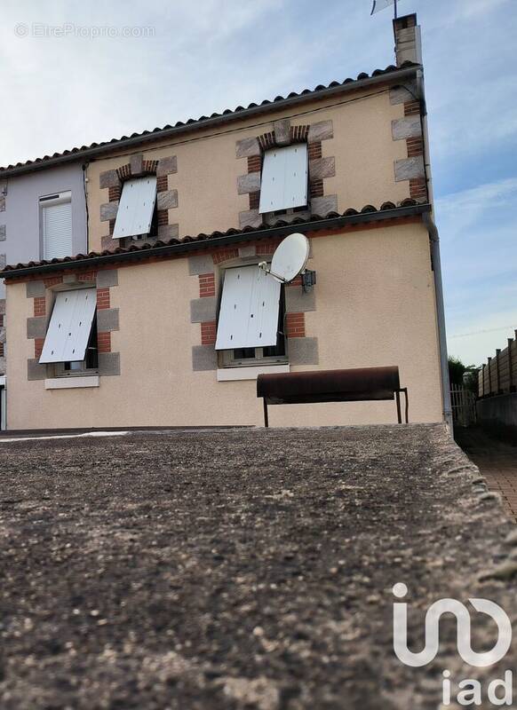 Photo 1 - Maison à MONTOURNAIS