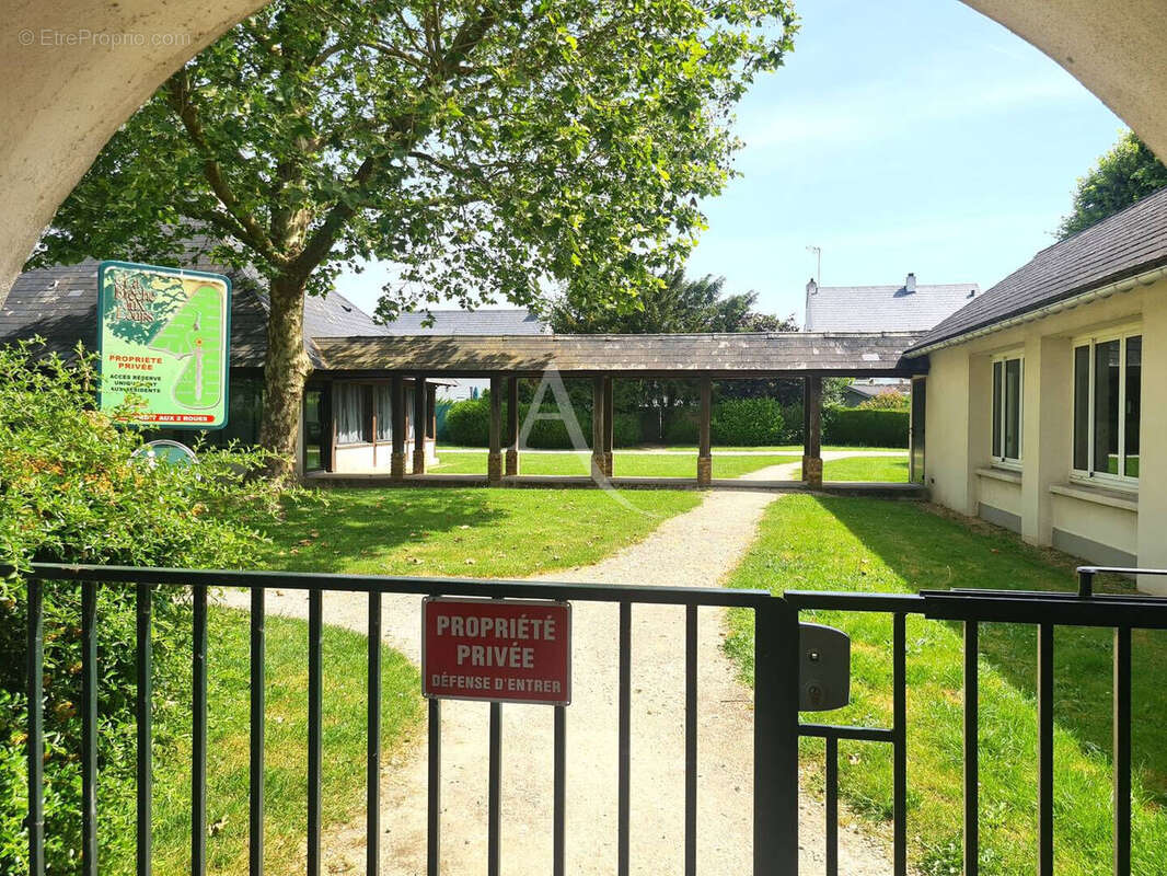 Local commercial Ozoir La Ferriere - photo 6