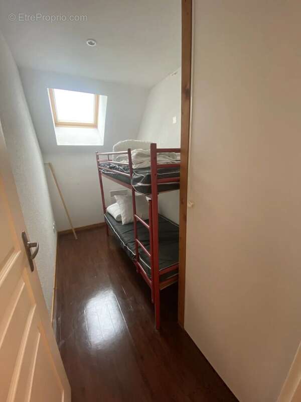 Appartement à COMPAINS