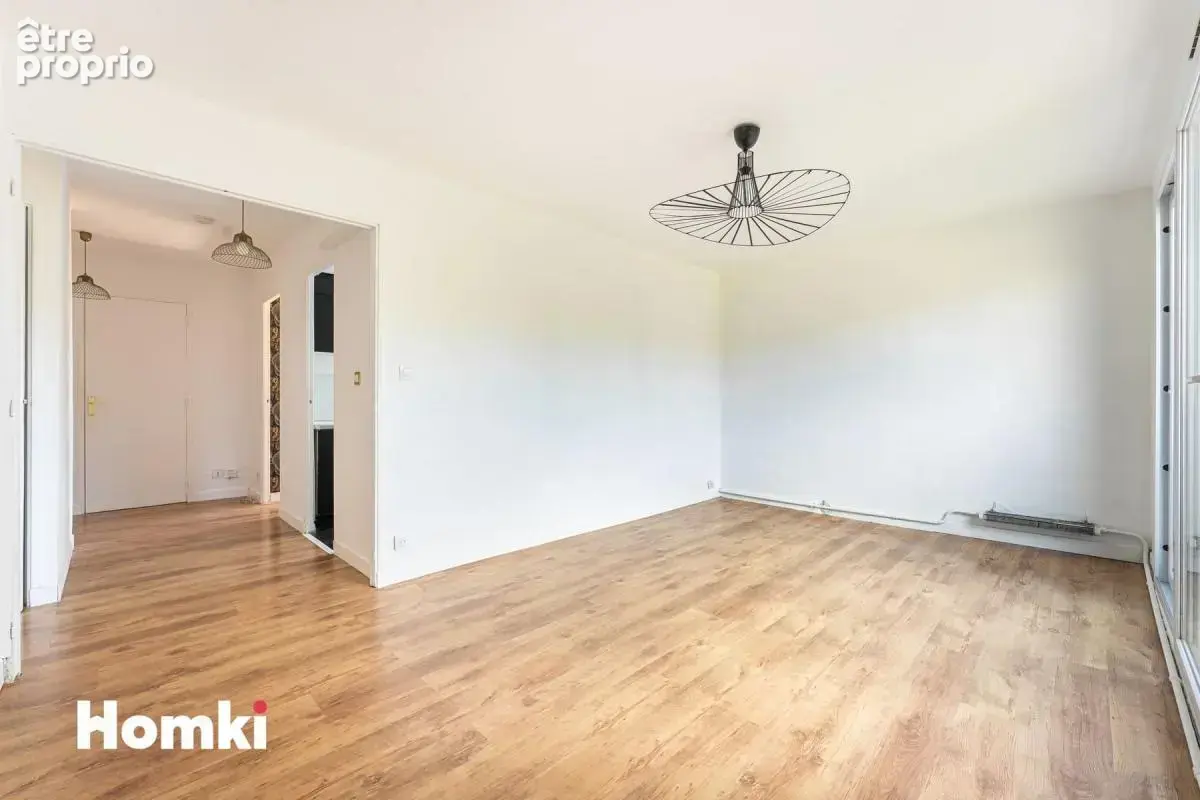 Appartement T3 de 57 m² à Aubagne 13400, Avenue de Garlaban - photo 2