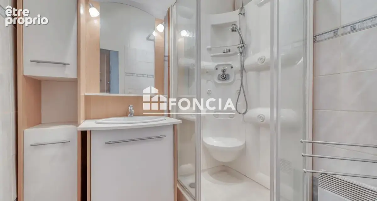 T1 avec Alcôve à rénover, Rue Henri Barbusse, Lyon 8ème 33.25 m² Carrez - photo 8