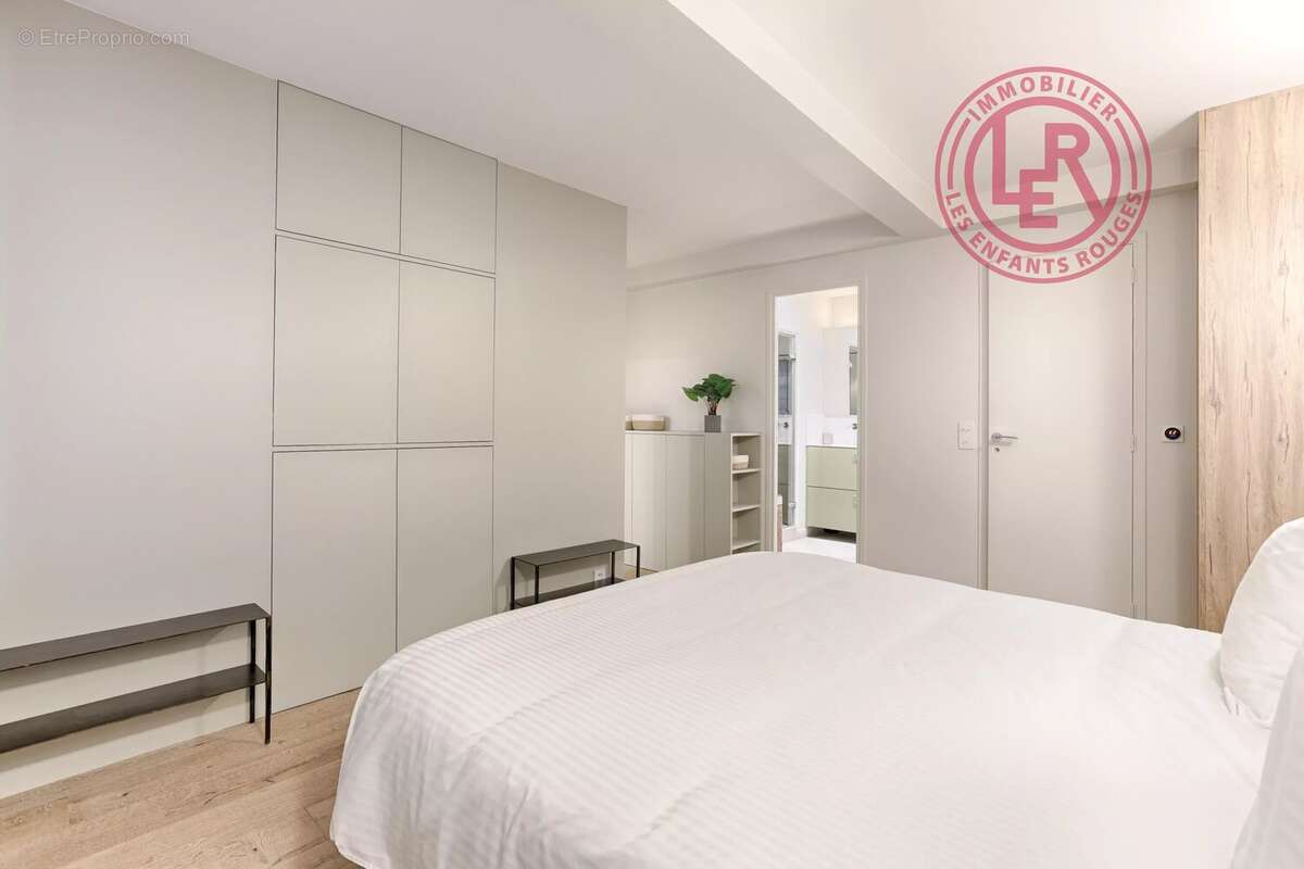 Appartement à PARIS-3E