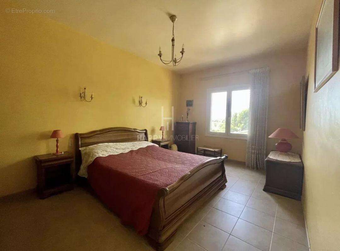 Mas familial sur 8000m2 de terrain à Arles - photo 18