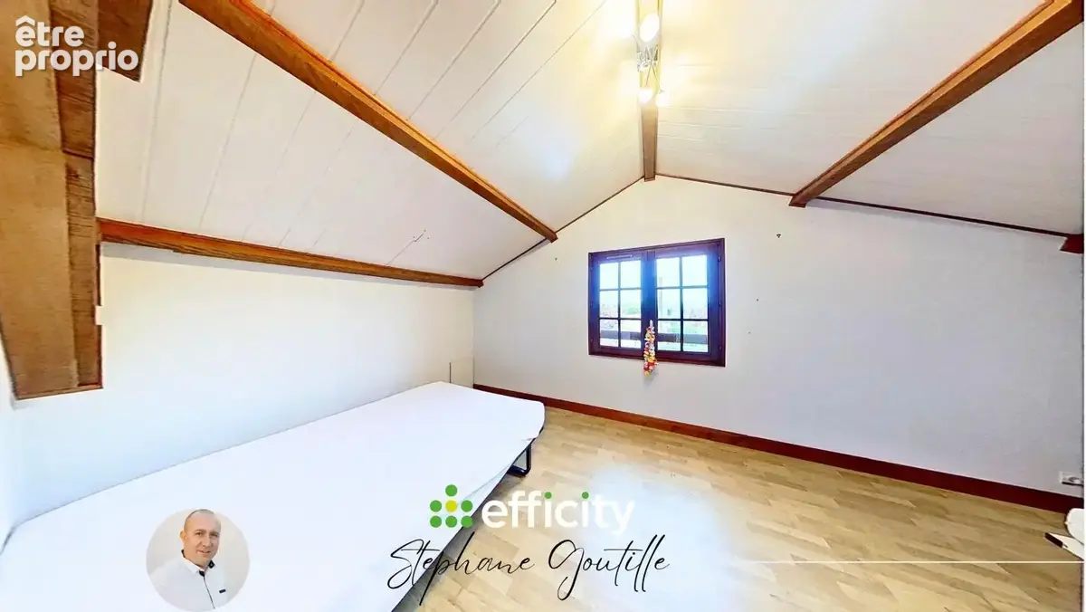 Maison 114 m² à Le Bois-D'oingt  - photo 16
