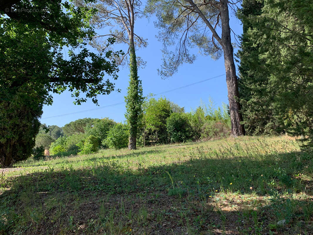 Unique ! Terrain Valbonne à 2 min à pied du village - photo 3