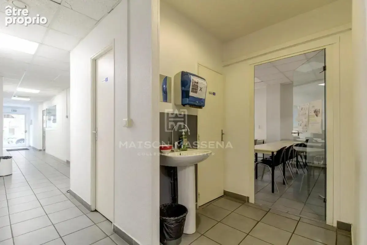 Nice – secteur gambetta – murs commerciaux – 159,99 m² - photo 14