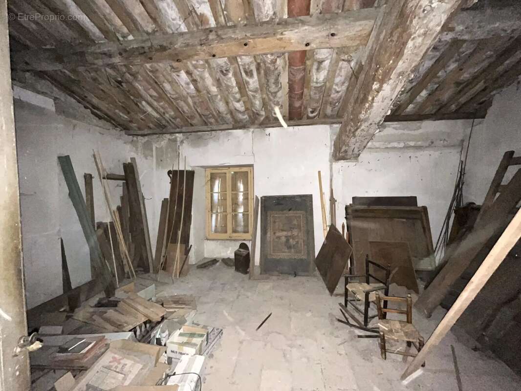 Maison à PEPIEUX