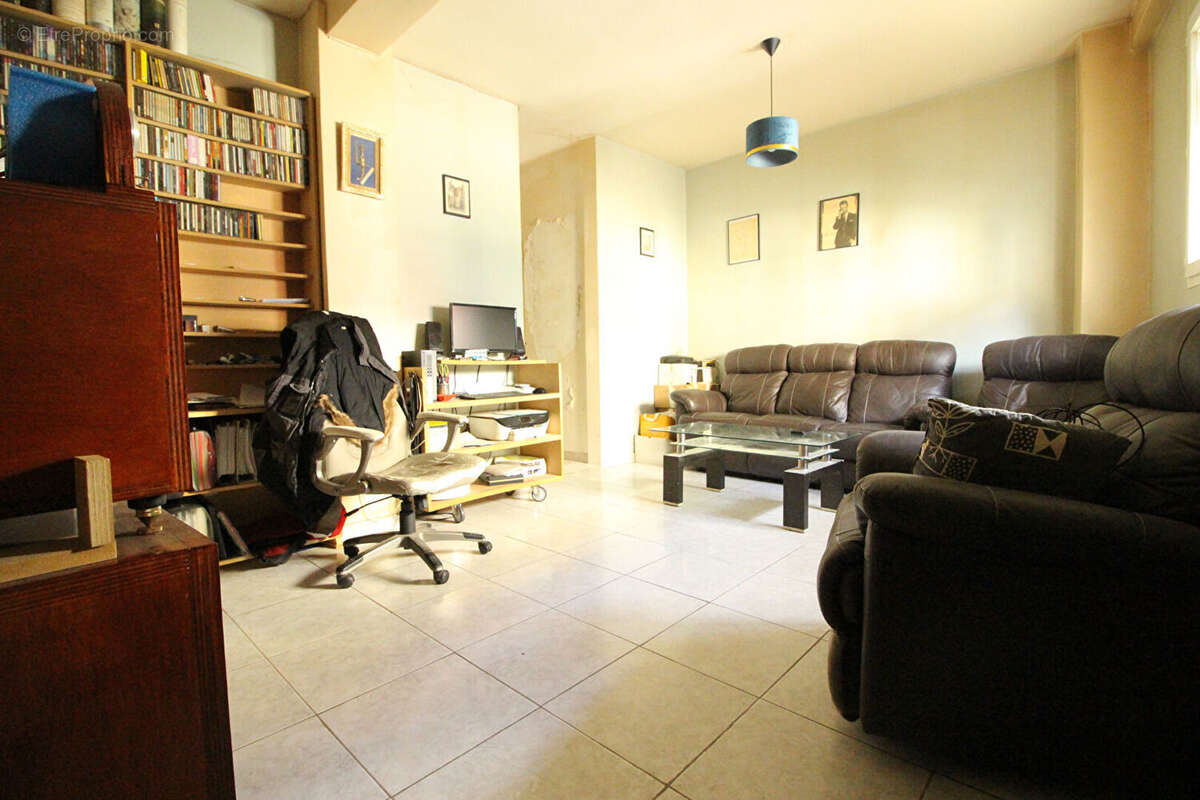 Appartement à IVRY-SUR-SEINE