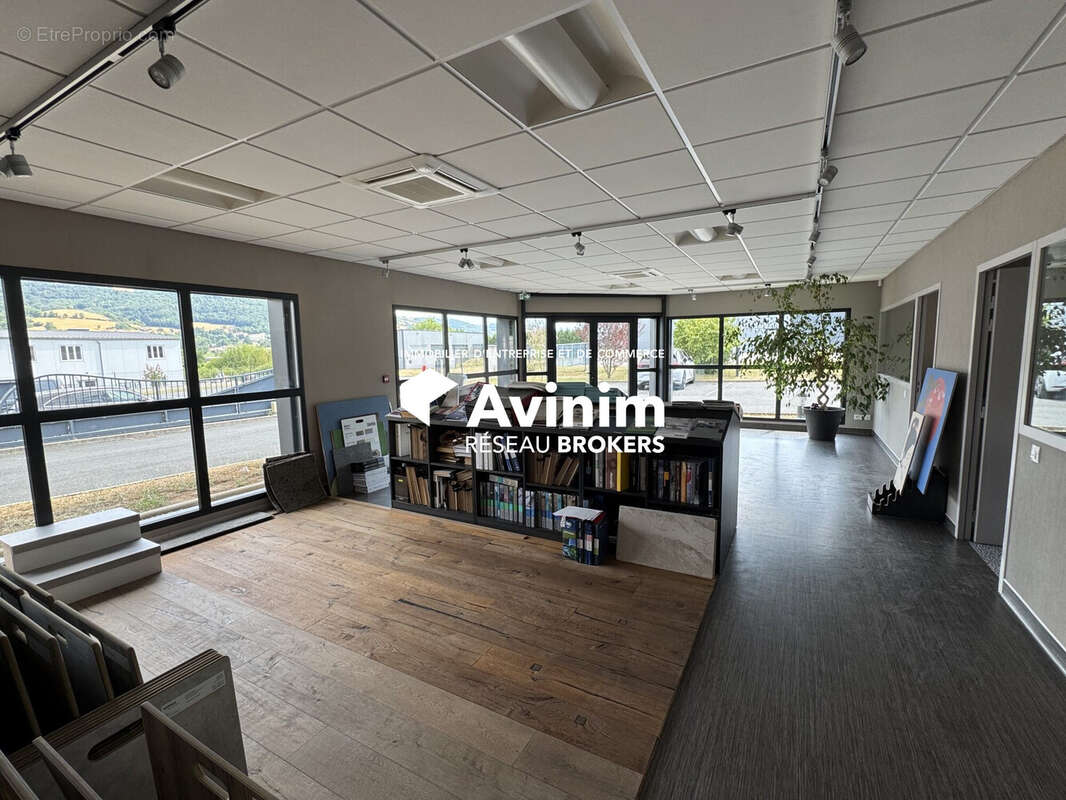 Commerce 562 m² à vendre à Souzy (69610) - photo 4