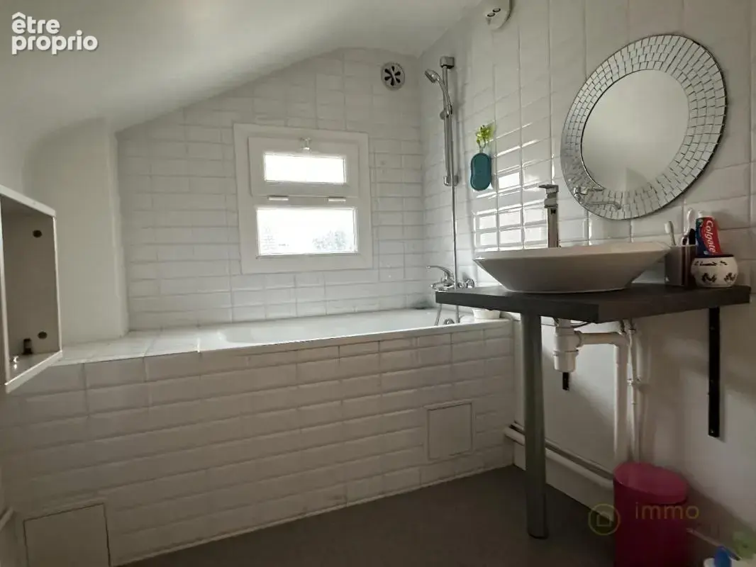 Maison 153 m² à Suresnes  - photo 7