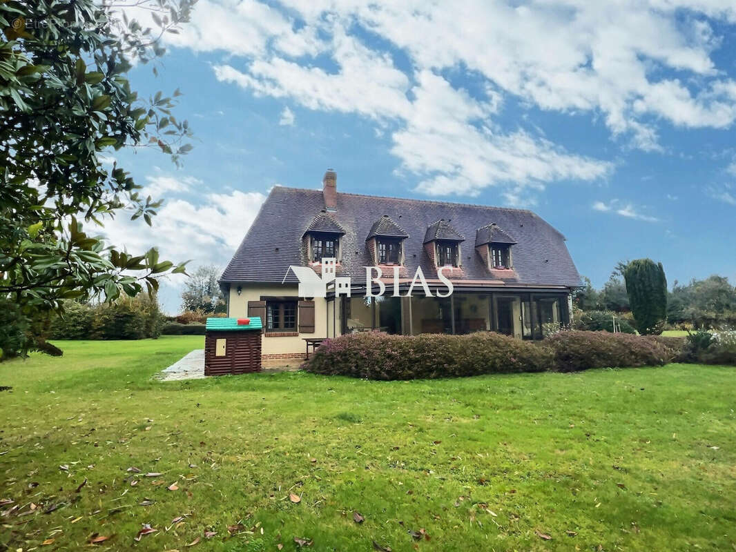 Maison à BERNAY