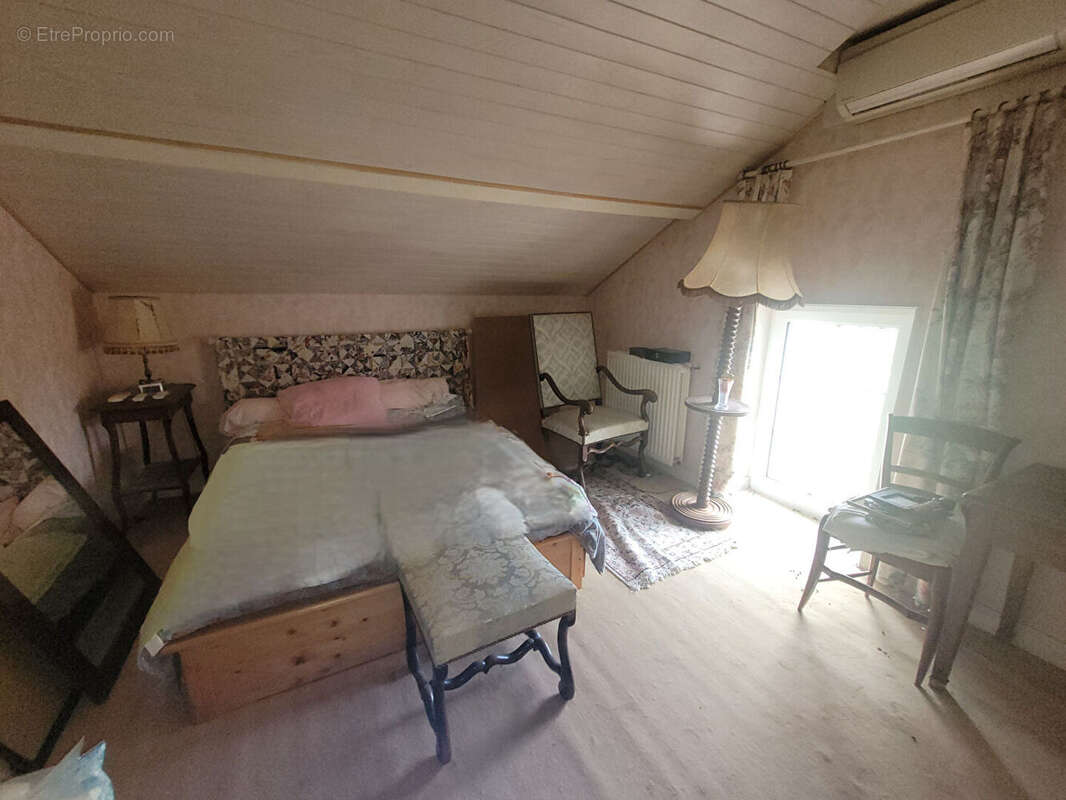 Maison à RUELLE-SUR-TOUVRE