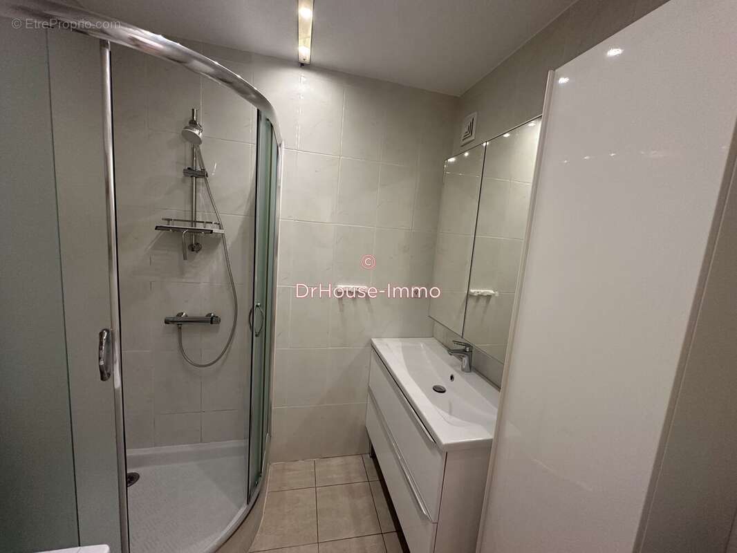 Appartement 24 m² à Agde  - photo 9