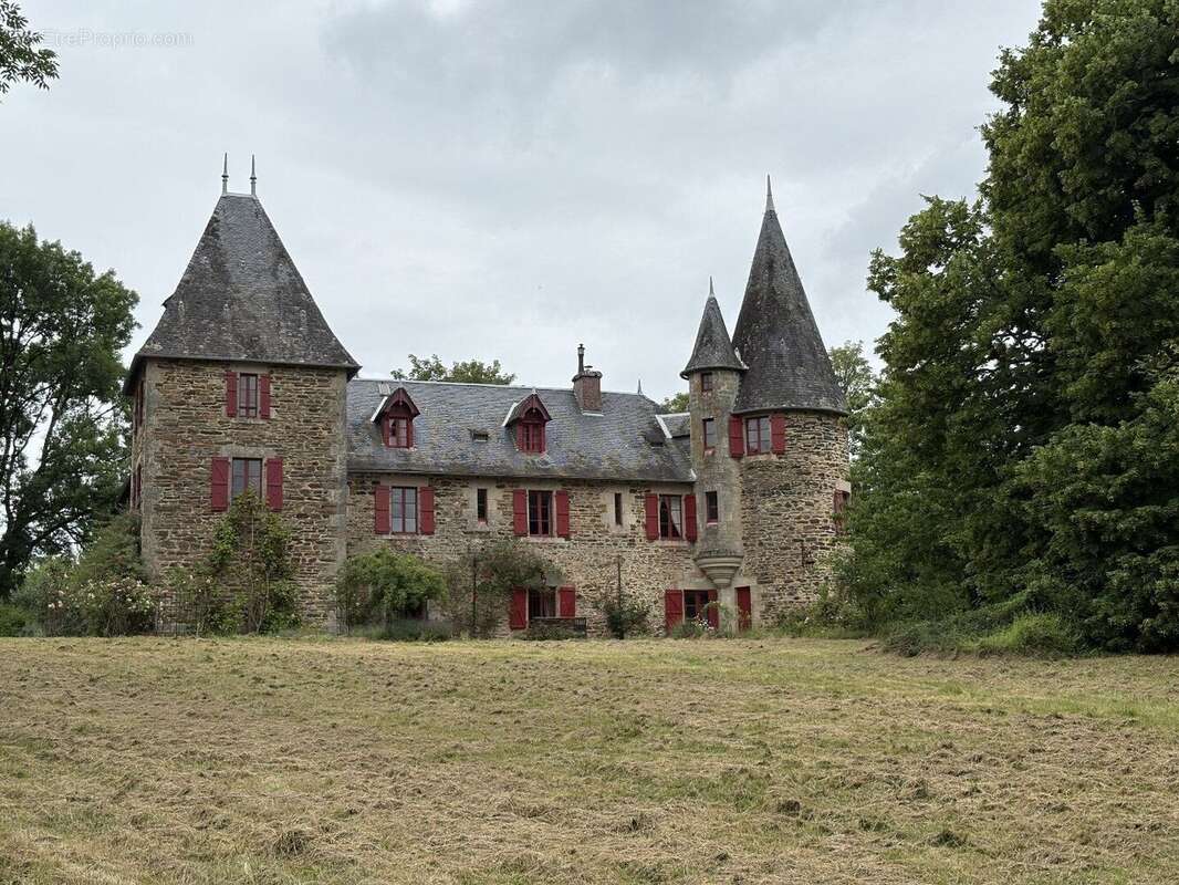 Maison à LAGRAULIERE