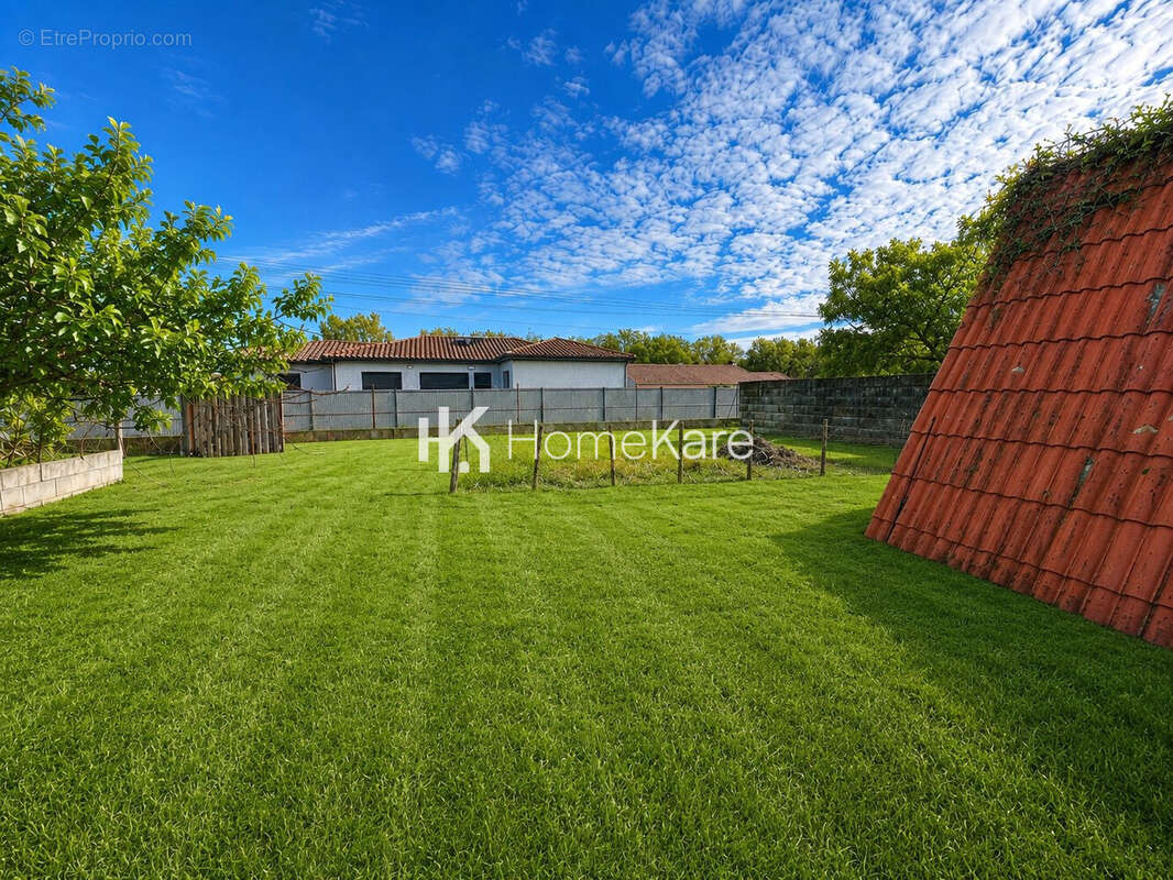 Terrain 679 m² à Lagardelle-Sur-Leze  - photo 5