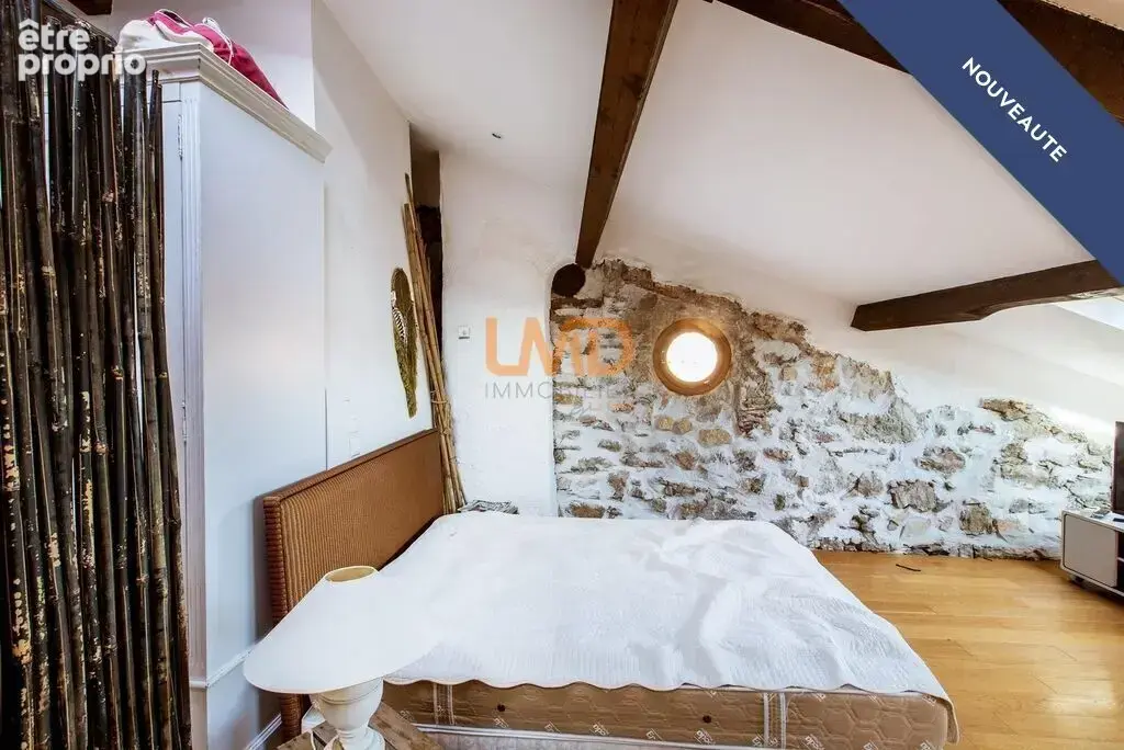 Villefranche-sur-Mer(06) de : Appartement Style loft 100m2 Vue m - photo 11