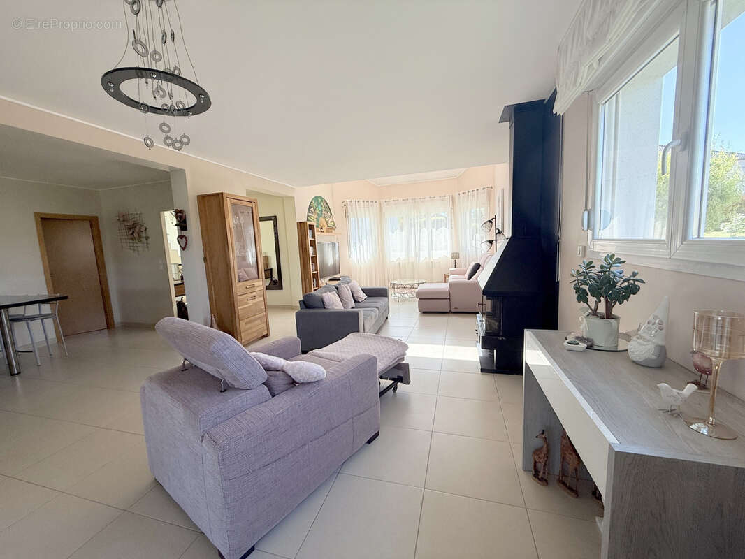 Maison à ROUSSY-LE-VILLAGE