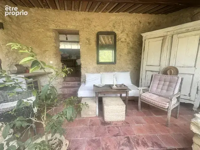 25 mn d' Aix-en-Provence -Authentique Mas avec piscine 159 m2 + dépendances - photo 19