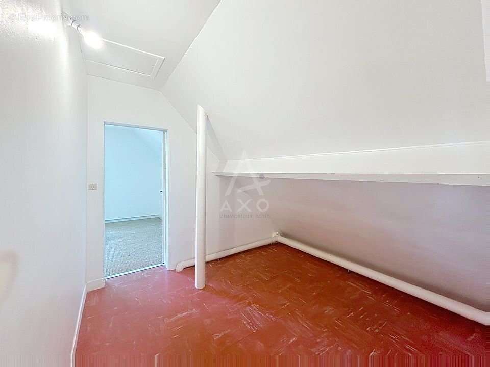 Maison à BRUNELLES