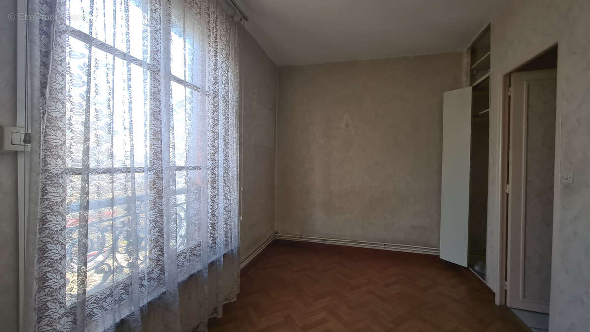 Appartement à THIAIS