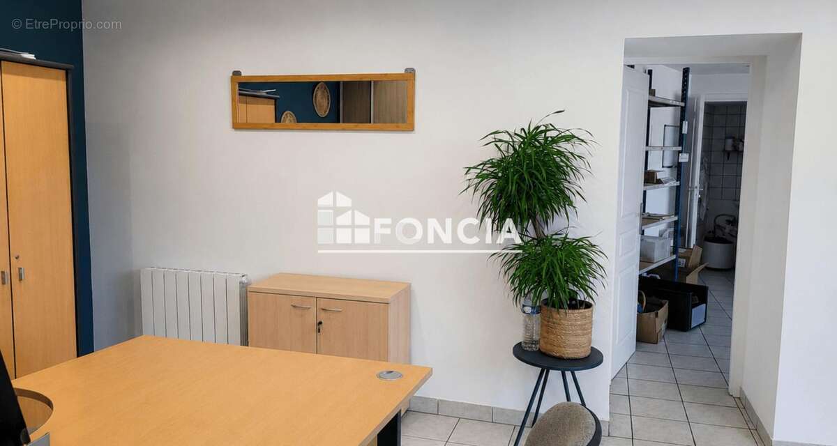 Local commercial de 32 m2 - Emplacement stratégique Uzès - photo 2
