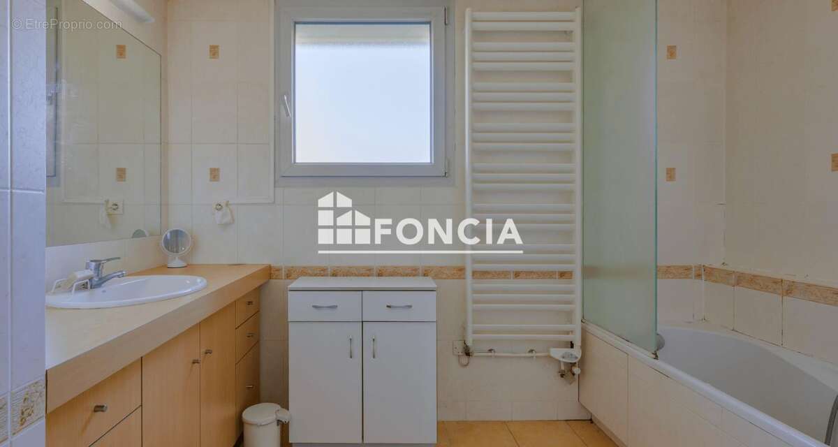 Maison à RILLIEUX-LA-PAPE