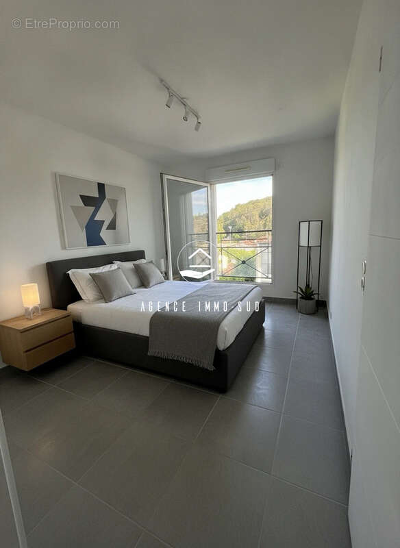 Appartement à LA COLLE-SUR-LOUP