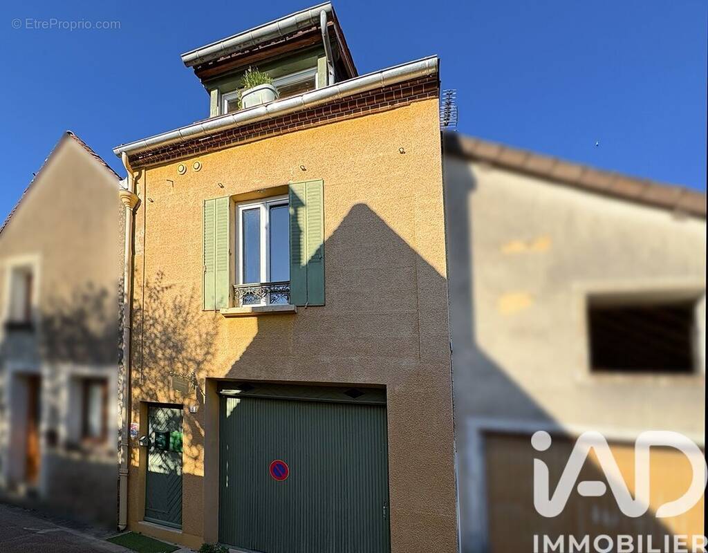 Photo 1 - Maison à SAINT-SAUVEUR-EN-PUISAYE