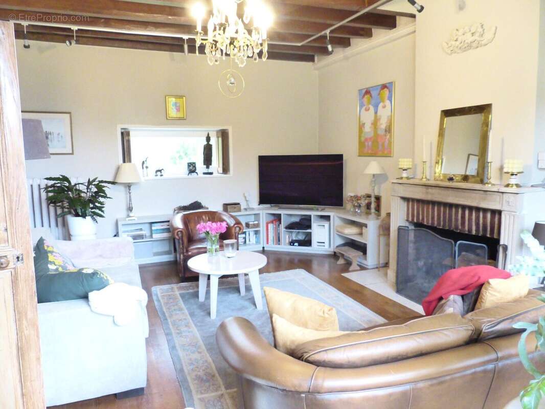 Maison à COUR-CHEVERNY