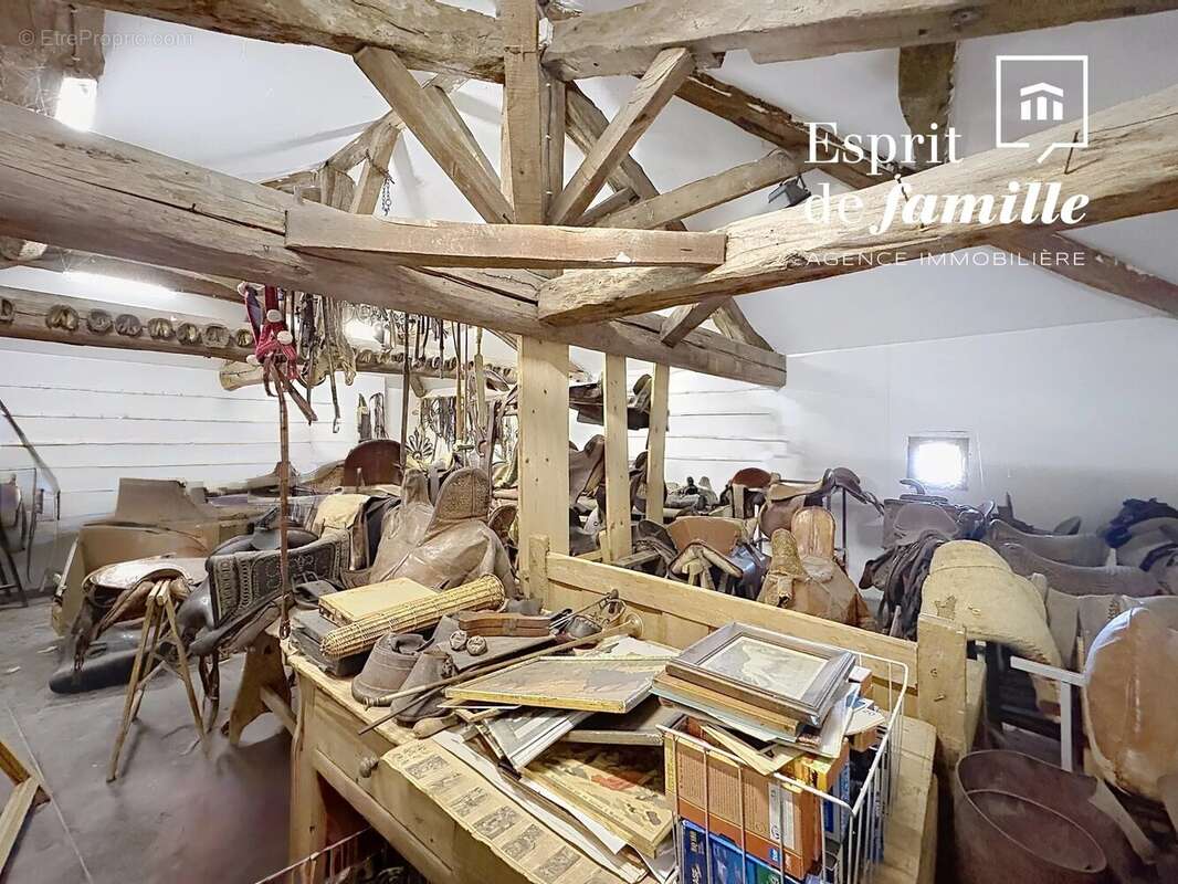 Maison à MONTANAY