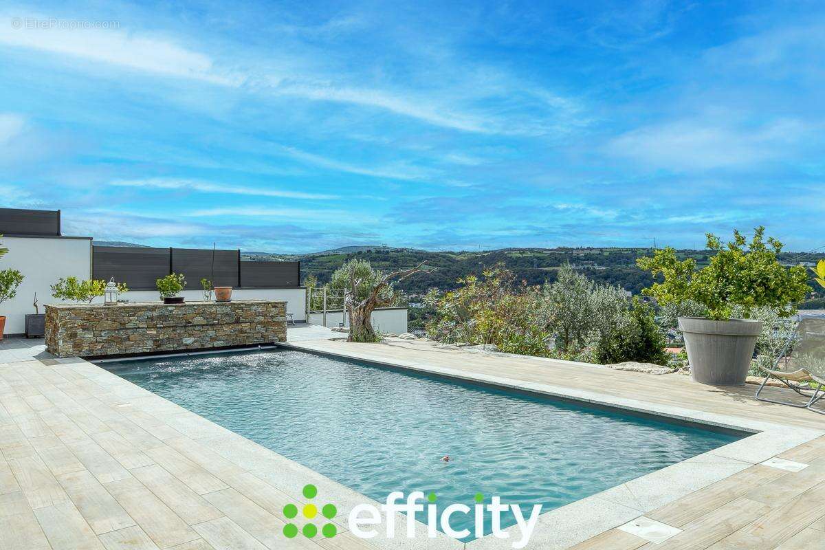 Maison à CHASSE-SUR-RHONE