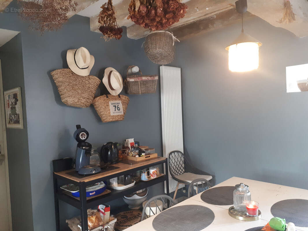 Maison à VAUX-SUR-VIENNE