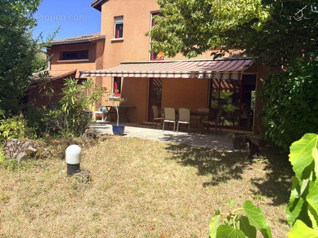 Maison à VAULX-MILIEU