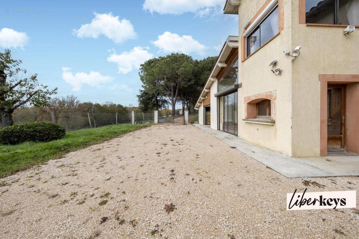 Maison à POUCHARRAMET