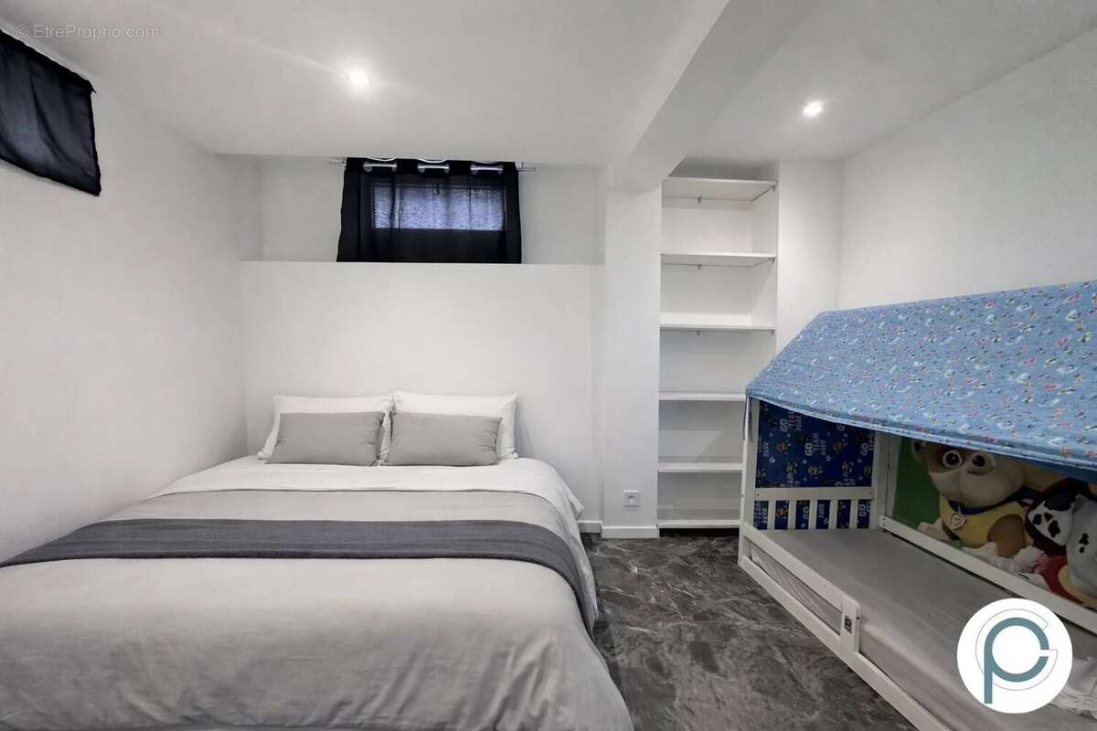 Maison à LE CASTELLET