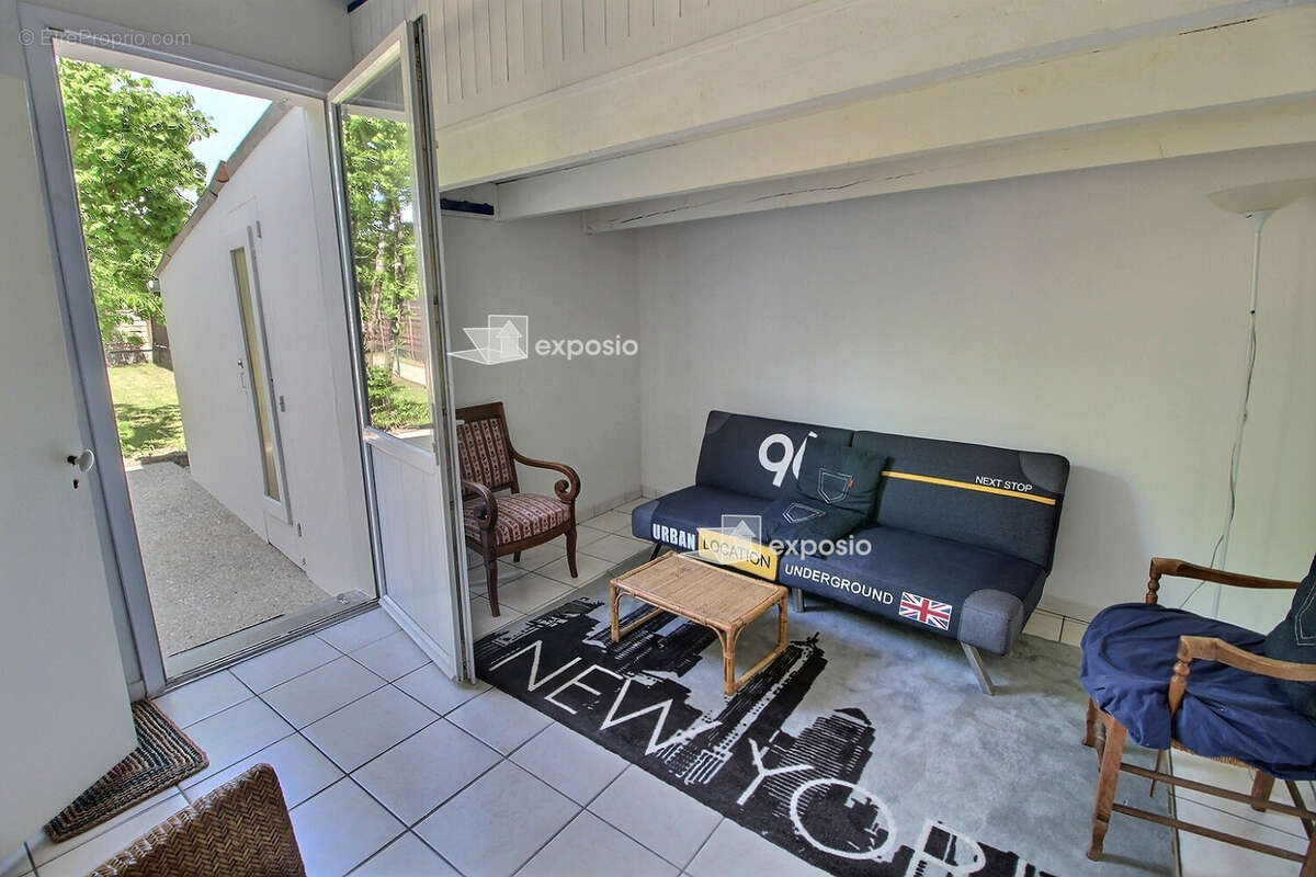 Maison Niort 4 pièces 98 m2 avec garage et dépendance. - photo 9