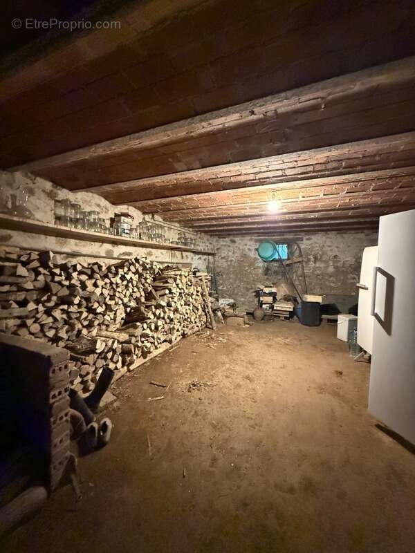 Maison à LA CELLE-DUNOISE