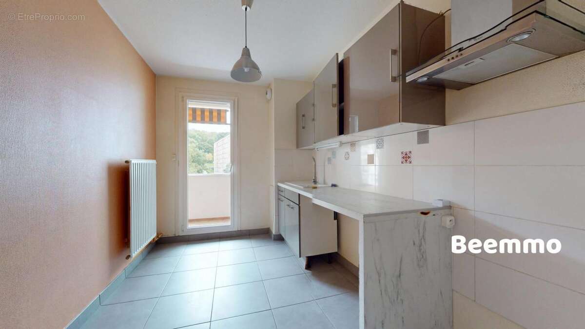 Appartement à TASSIN-LA-DEMI-LUNE