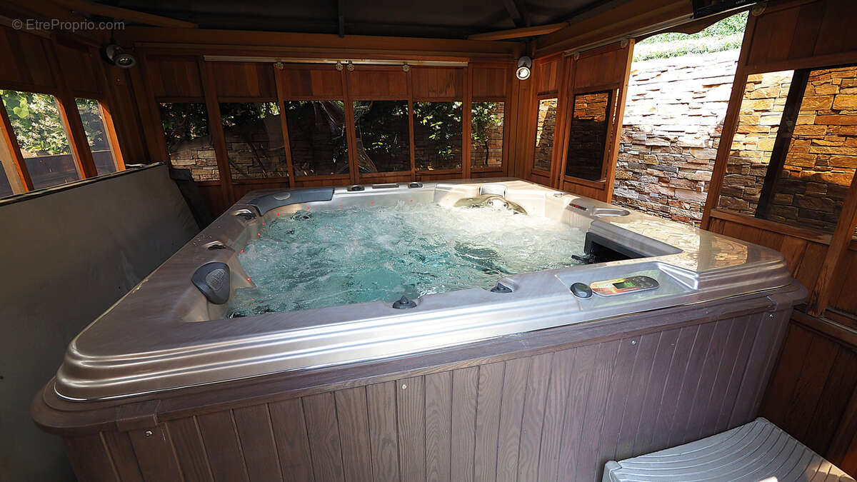 Maison à BEAUSOLEIL