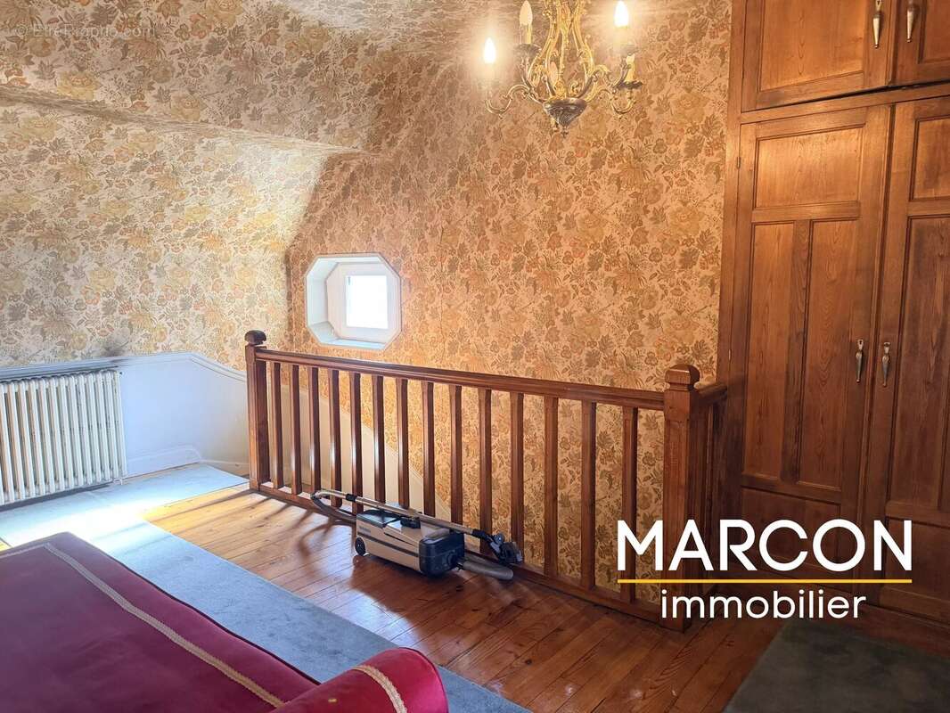 Maison de ville - Guéret, proche des commerces - photo 20