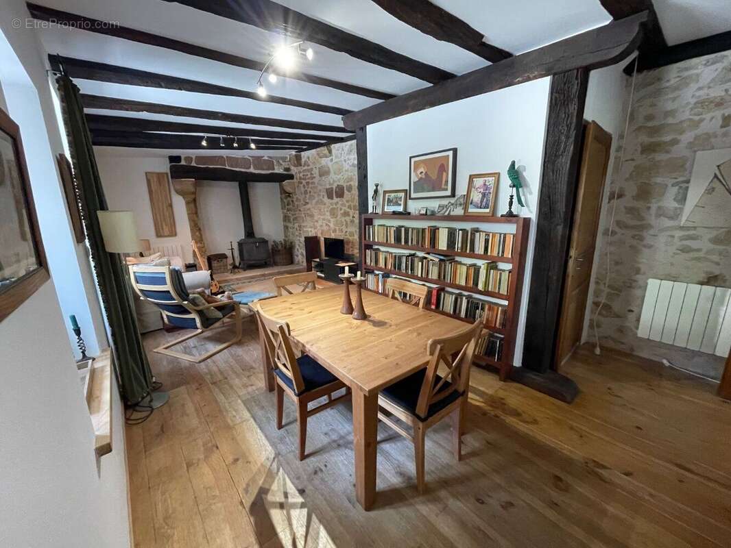 Maison à AYEN