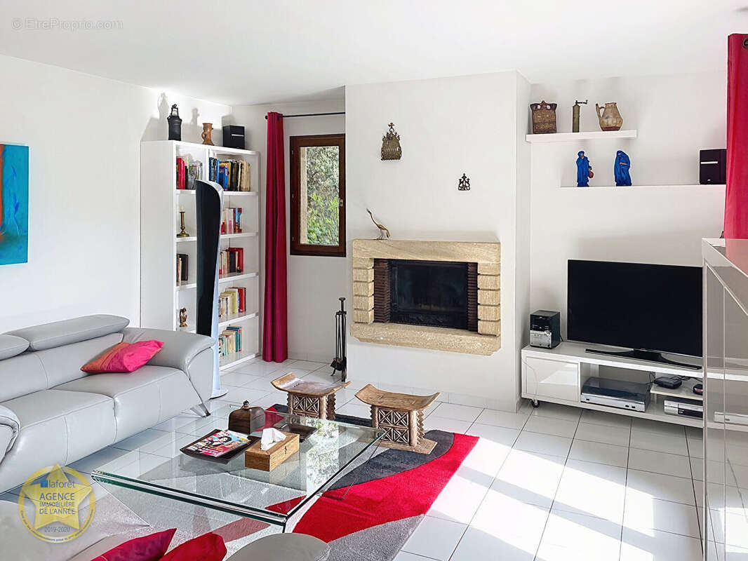 Maison à LES ANGLES