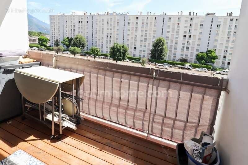 Appartement à SASSENAGE