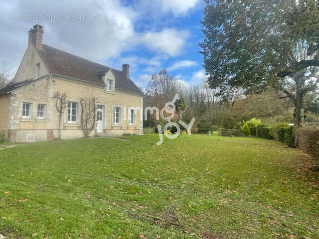 Maison à CONDE-SUR-HUISNE